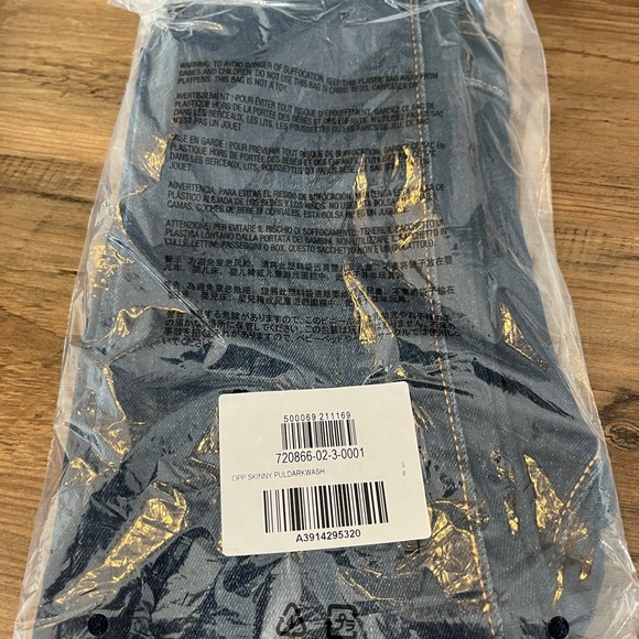 3 pairs of Jeans kids size 6-7NEW - Picture 4 of 8